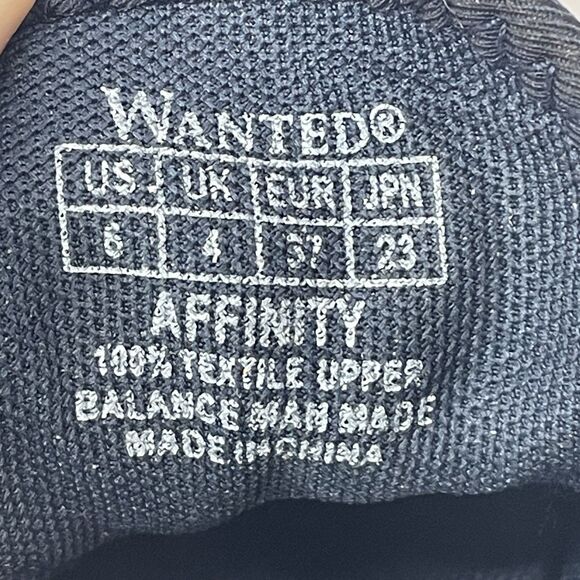 Wanted Affinity Navy w/ Rainbow Rubber Sole Women's Shoe Size 6 - Picture 8 of 8